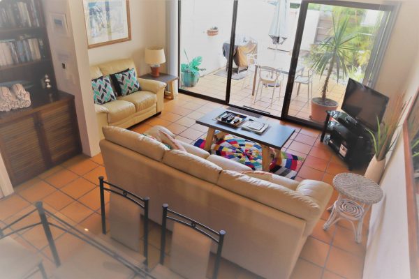 Noosa Terrace Nt 3 Lounge Area N View To Courtyard