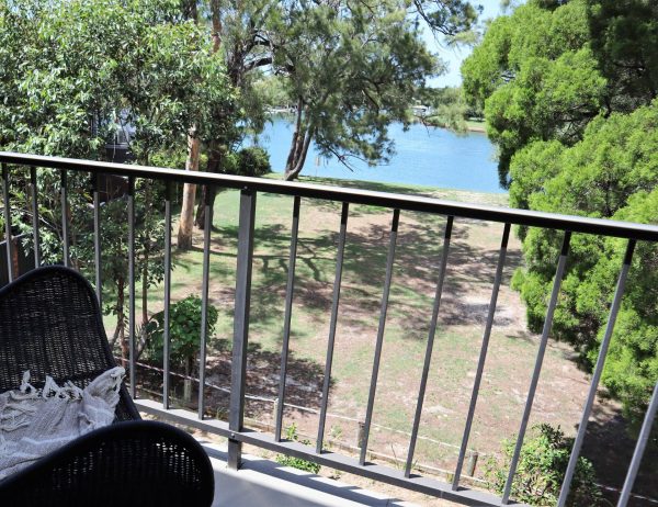 No 5 95 Balcony Seat With Water View