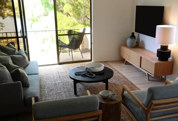 No 5 95 Lounge Room With Water View